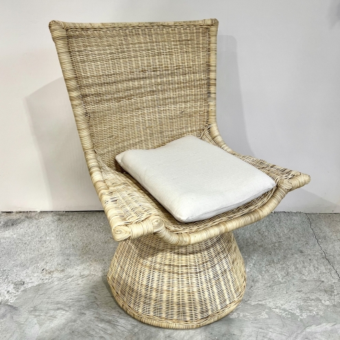 Fauteuil pivotant en rotin 'Léo'