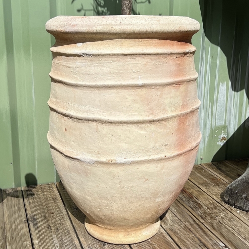 Jarre avec cercles en relief