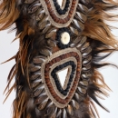 Collier papou plumes et coquillages