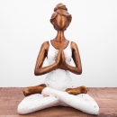 Statuette femme posture yoga