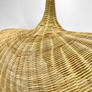 suspension en rotin forme chapeau