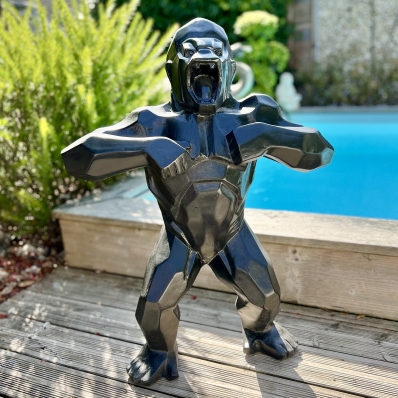 statue king kong low poly
