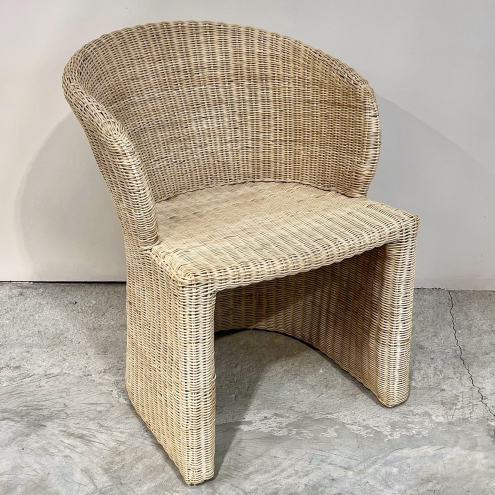 Fauteuil minimaliste 'Victor' en rotin