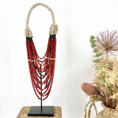 Grand collier Papou perles rouges