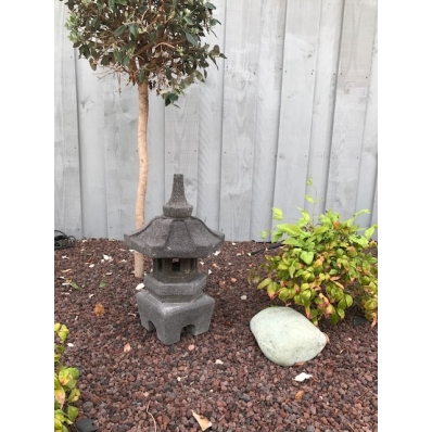 Lanterne japonaise en pierre de lave 55 cm Himeji