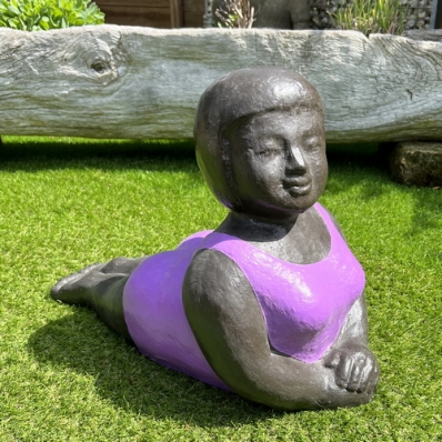 Statue baigneuse pulpeuse yoga