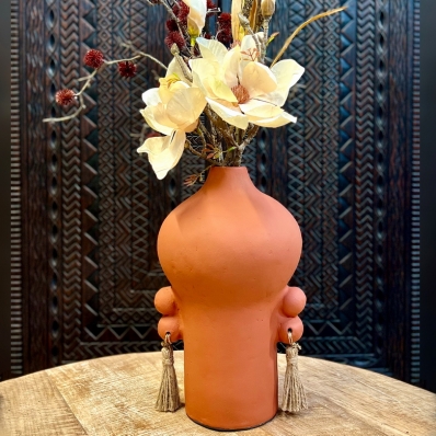 Vase en terracotta pompon en mendong