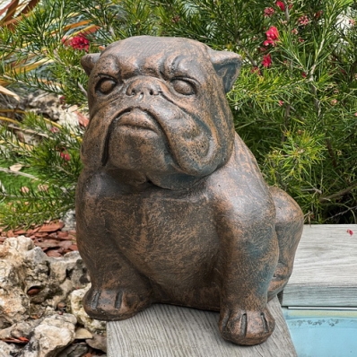 Statue chien Bouledogue marron