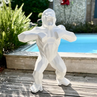 statue king kong low poly