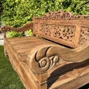 Banquette de jardin en teck sculpté