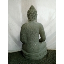 Bouddha assis jardin zen