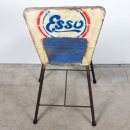 Chaise en métal recyclé Esso