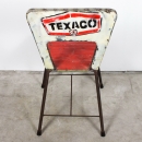 Chaise en métal recyclé Texaco