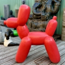 statue chien ballon rouge poppy