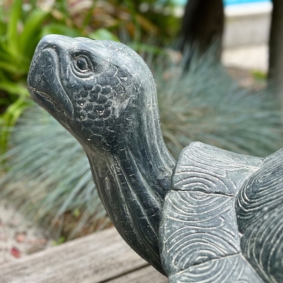 grande tortue décorative de jardin