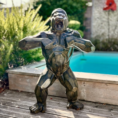statue king kong low poly